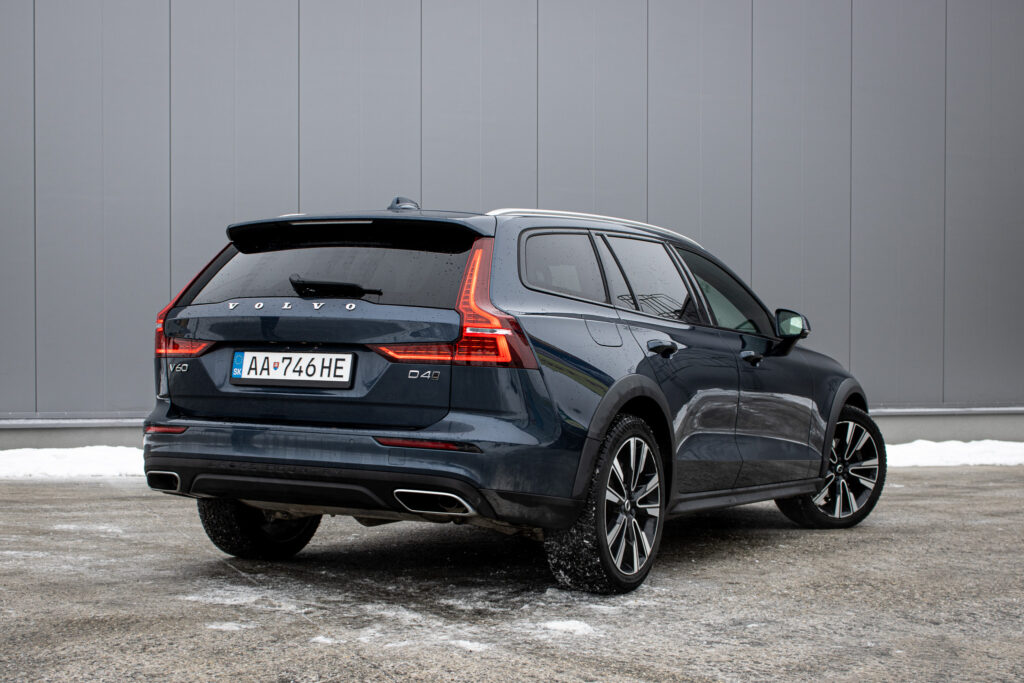 Volvo V60 Cross Country
