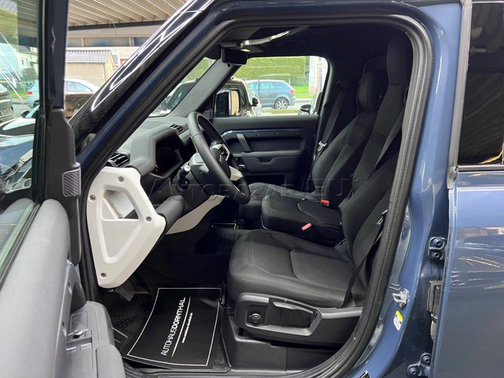 Land Rover Defender 110 3.0D I6 D250 MHEV Standard A/T AWD