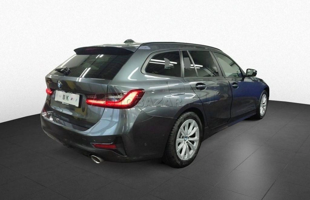 BMW Rad 3 Touring 320d  A/T