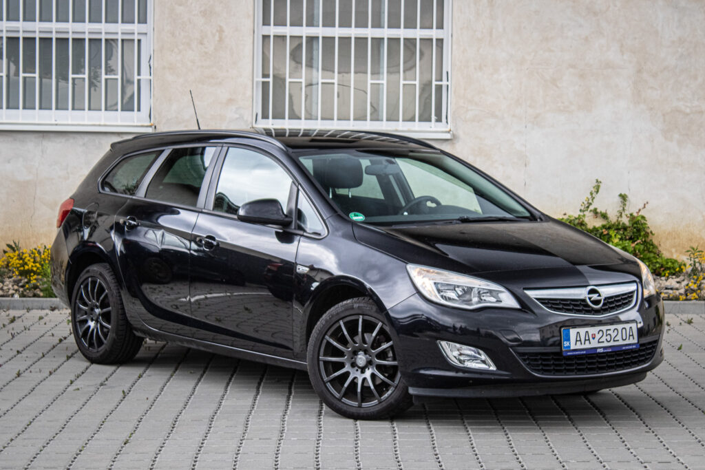 Opel Astra ST
