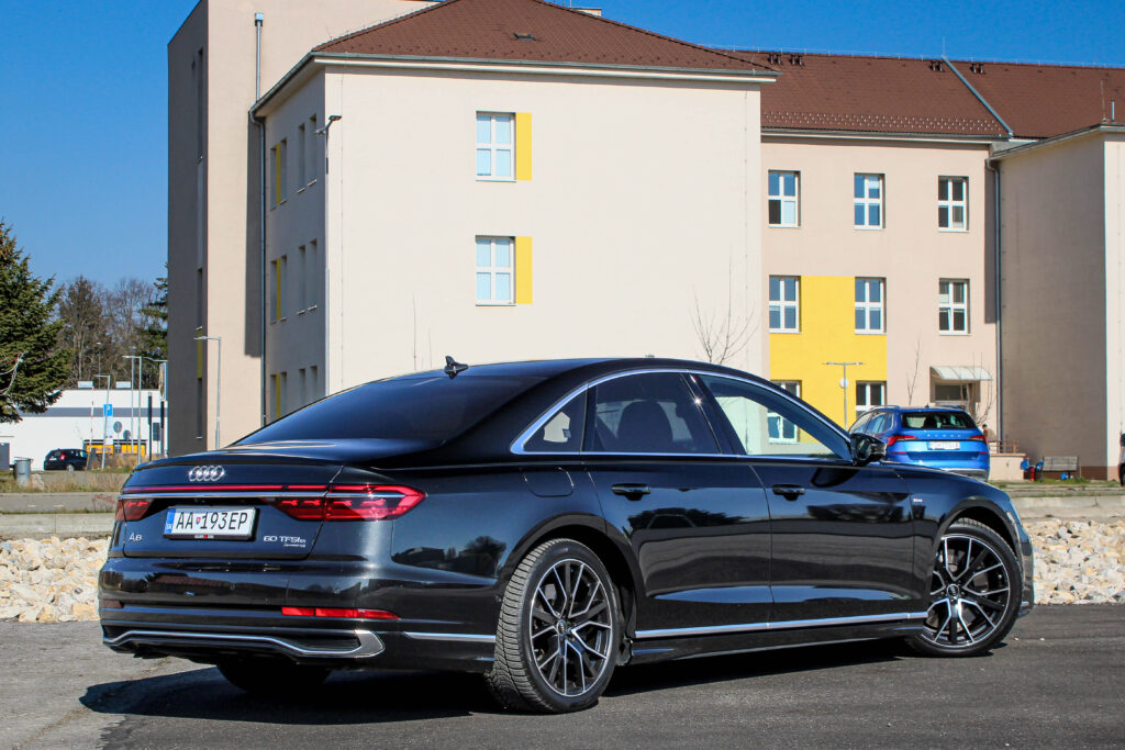 Audi A8