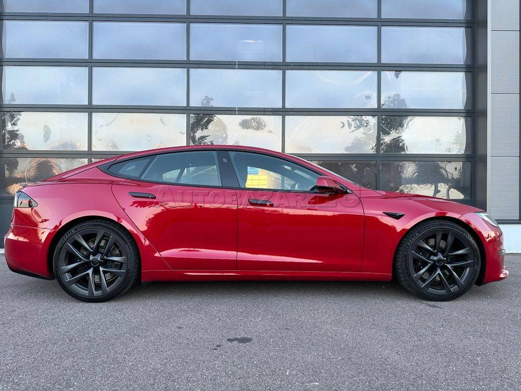 Tesla Model S Plaid