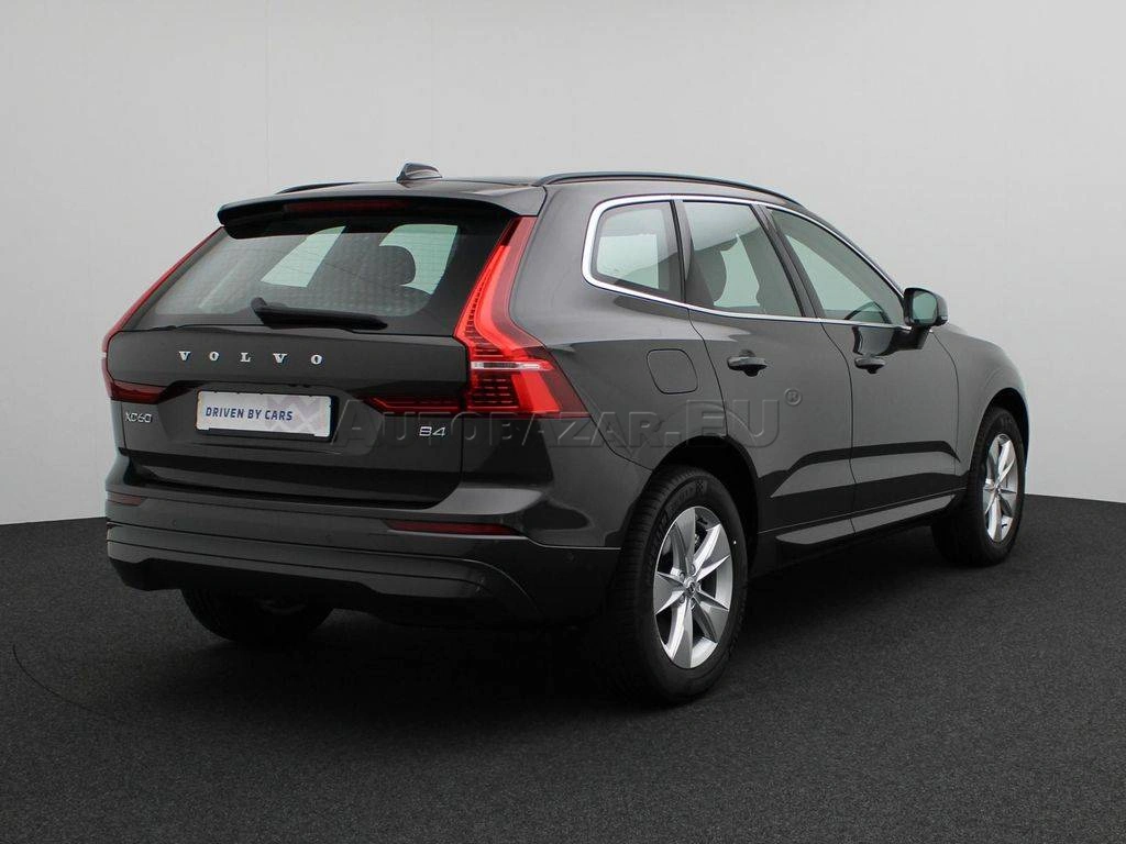 Volvo XC60 B4 Momentum Pro A/T