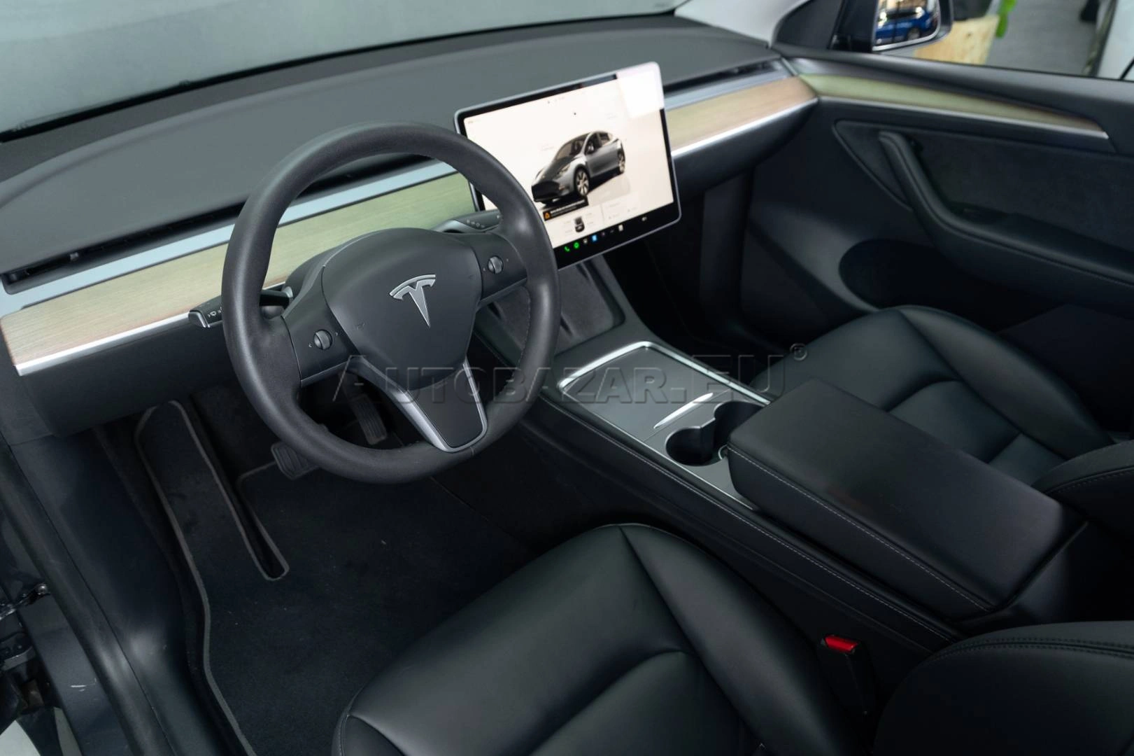 Tesla Model Y Long Range Dual Motor