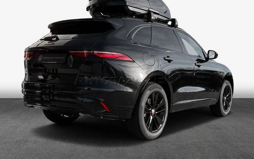 Jaguar F-Pace 2.0 I4 P250 R-Dynamic SE AWD A/T