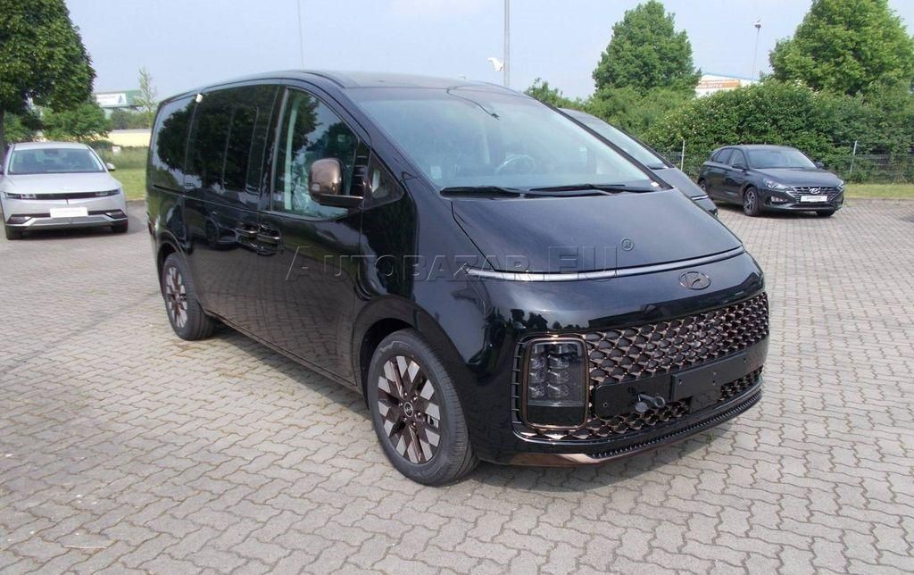 Hyundai Staria A/T