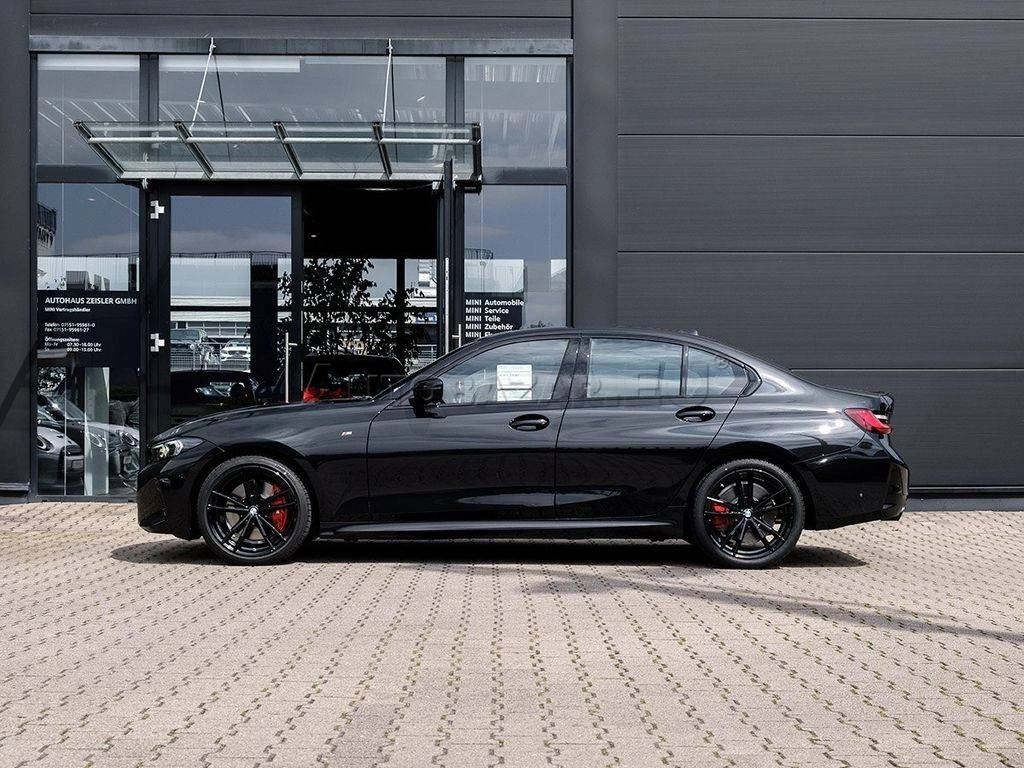 BMW Rad 3 330i A/T