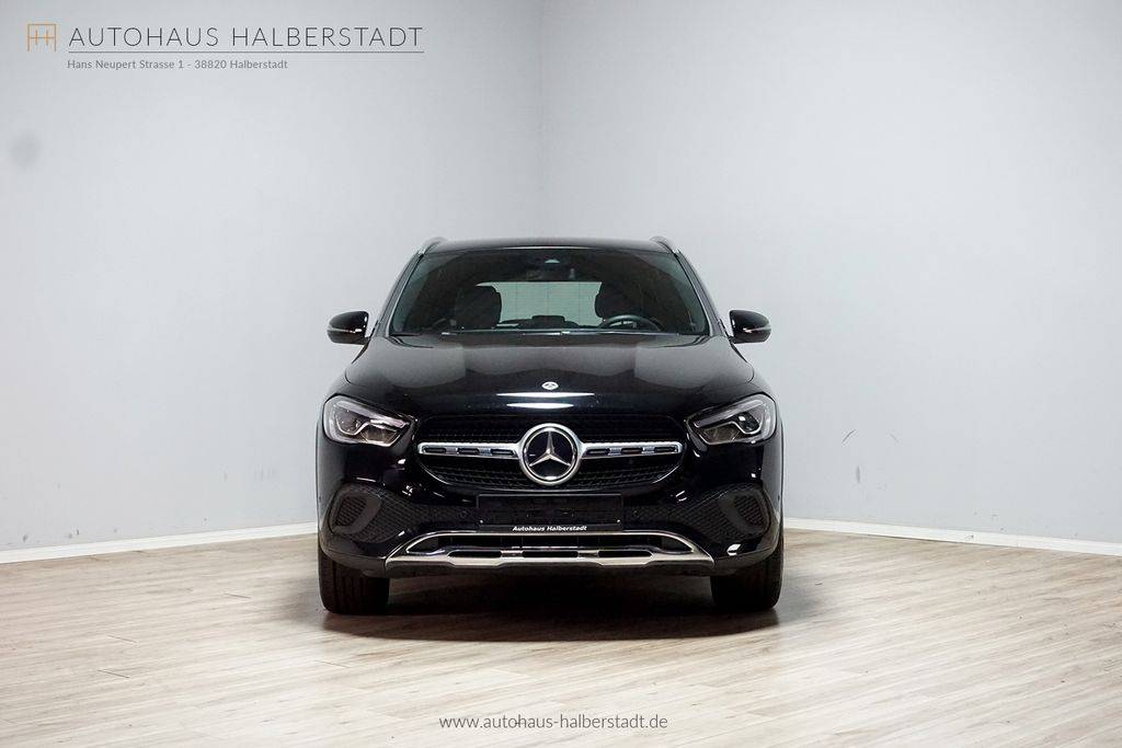 Mercedes-Benz GLA 200 d A/T