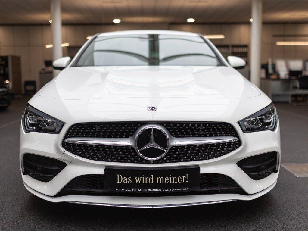 Mercedes-Benz CLA Shooting Brake SB 200 d A/T