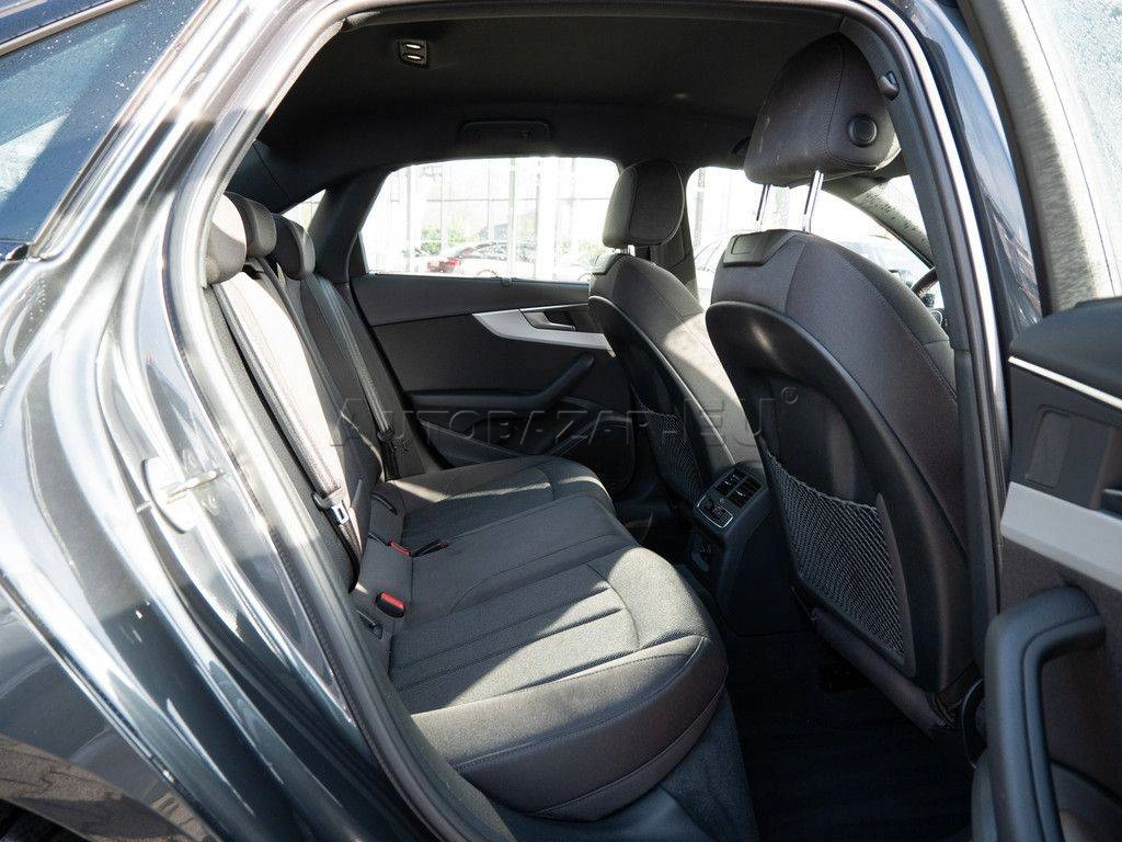 Audi A4 40 2.0 TDI mHEV Advanced S tronic