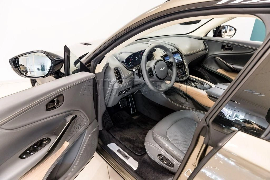 Aston Martin DBX 2021 na predaj – fotografia 9