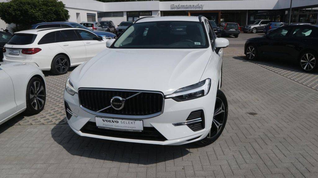 Volvo XC60 B4 Momentum Pro A/T