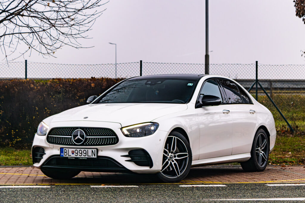 Mercedes-Benz E trieda