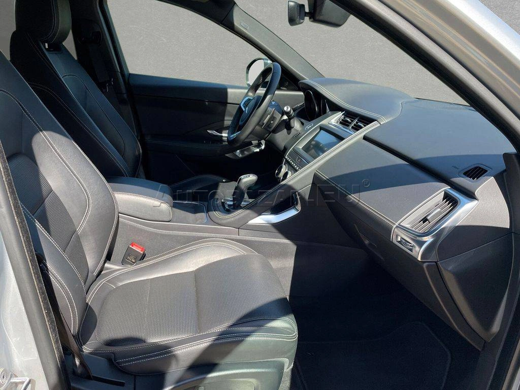 Jaguar E-Pace 2.0 I4 R-Dynamic S AWD A/T