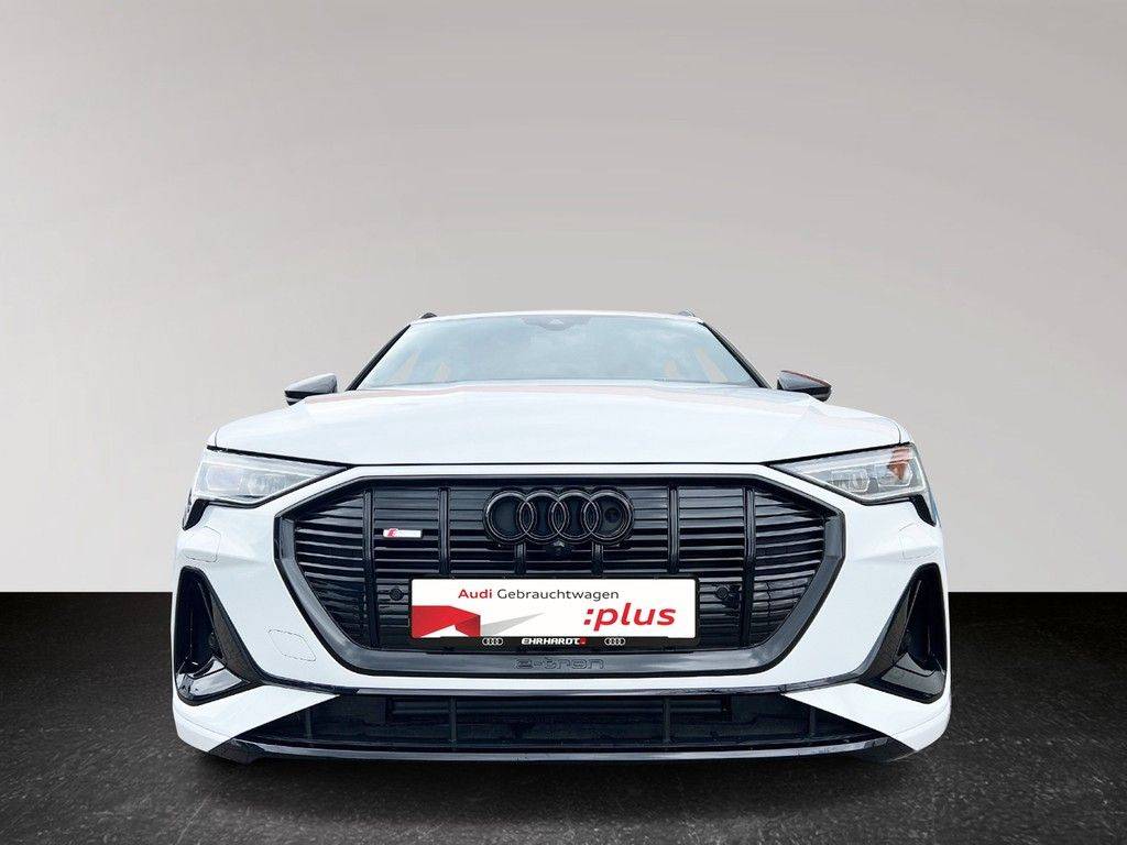 Audi E-tron 55 quattro S line