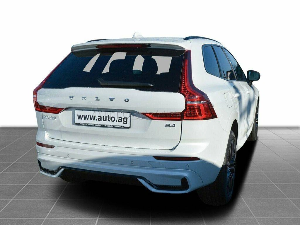 Volvo XC60 B4 Diesel Plus Dark A/T