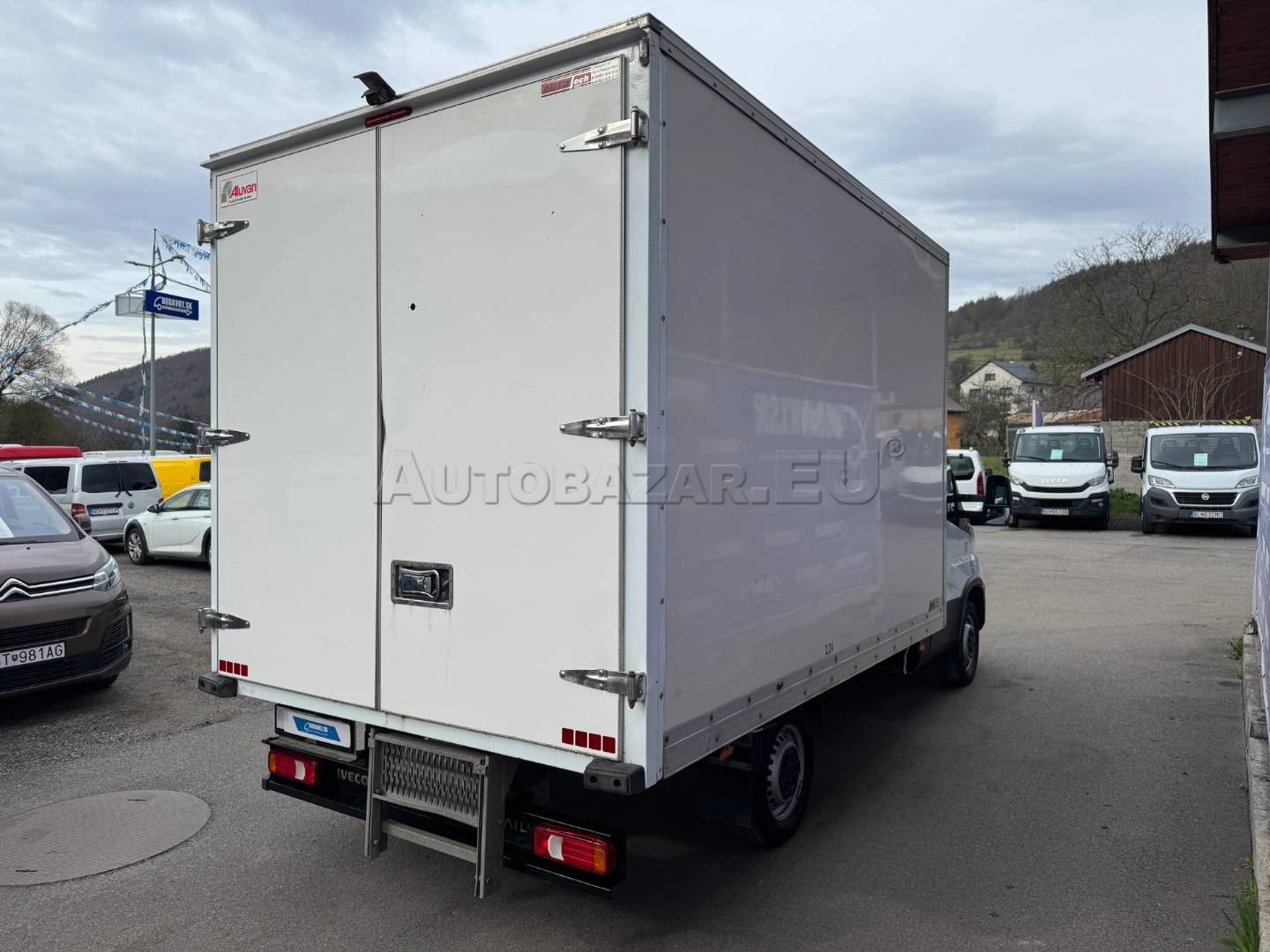 Iveco Daily 35S14V 2,3 D30V 3520mm H2 2022 na predaj – fotografia 11