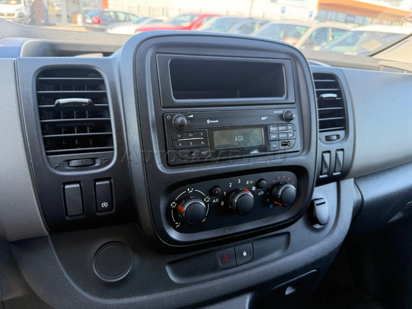 Renault Trafic 2015 na predaj – fotografia 11