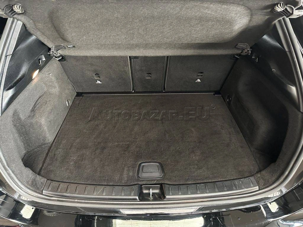 Mercedes-Benz GLA 200 d A/T