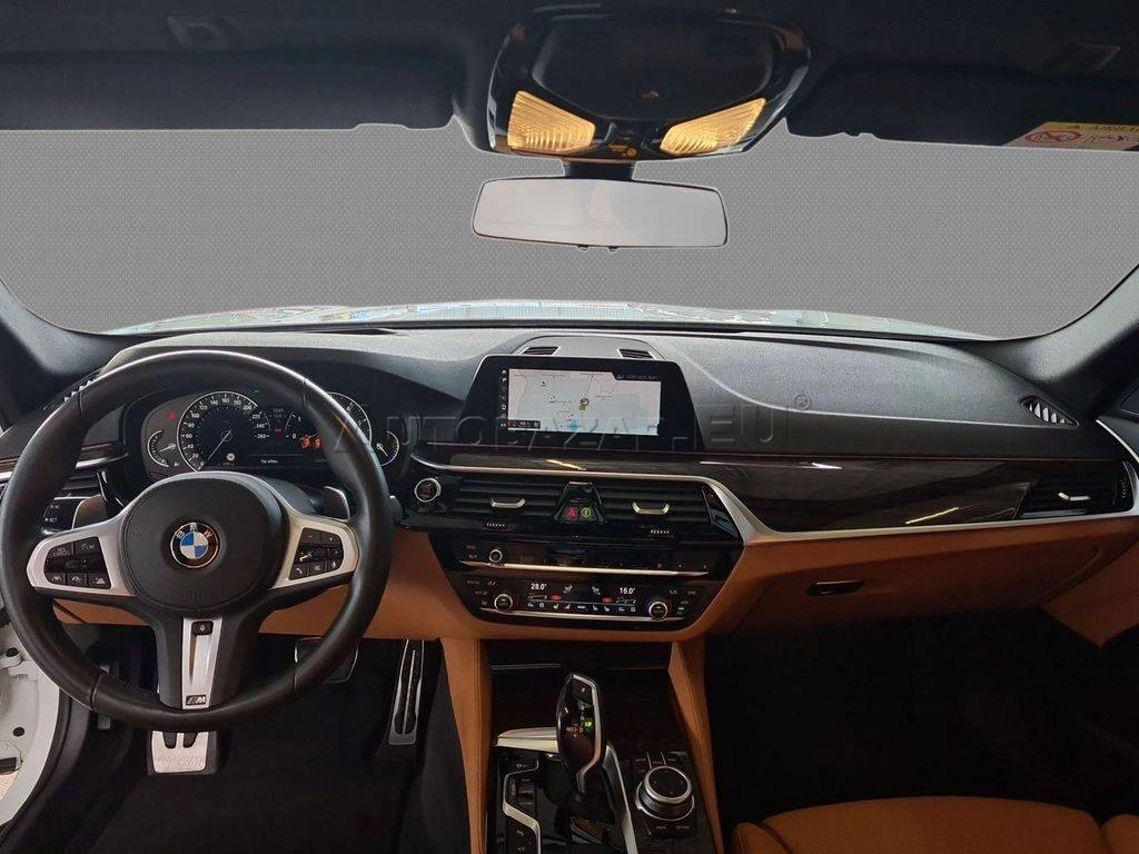 BMW Rad 5 Touring 540i xDrive A/T