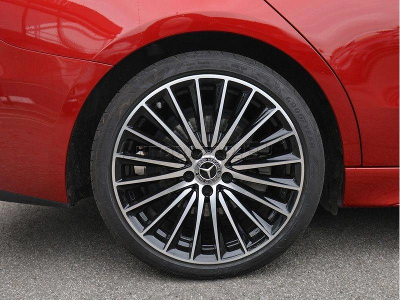 Mercedes-Benz C trieda Sedan 300 d mHEV A/T