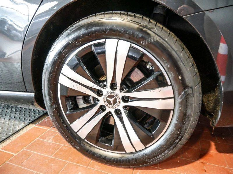 Mercedes-Benz C trieda Kombi 300 d mHEV A/T