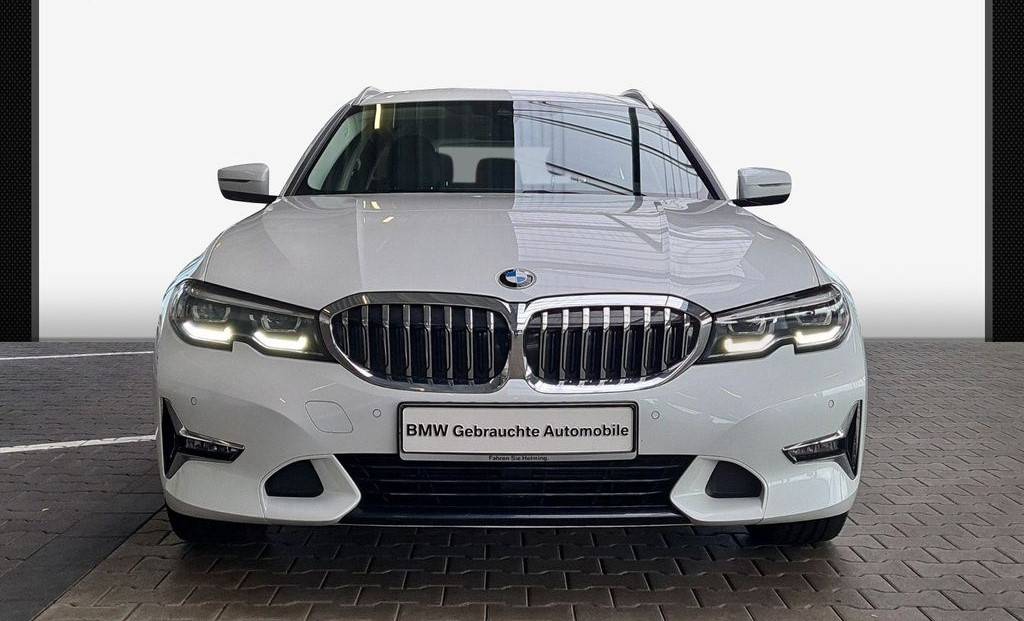 BMW Rad 3 Touring 320d  A/T