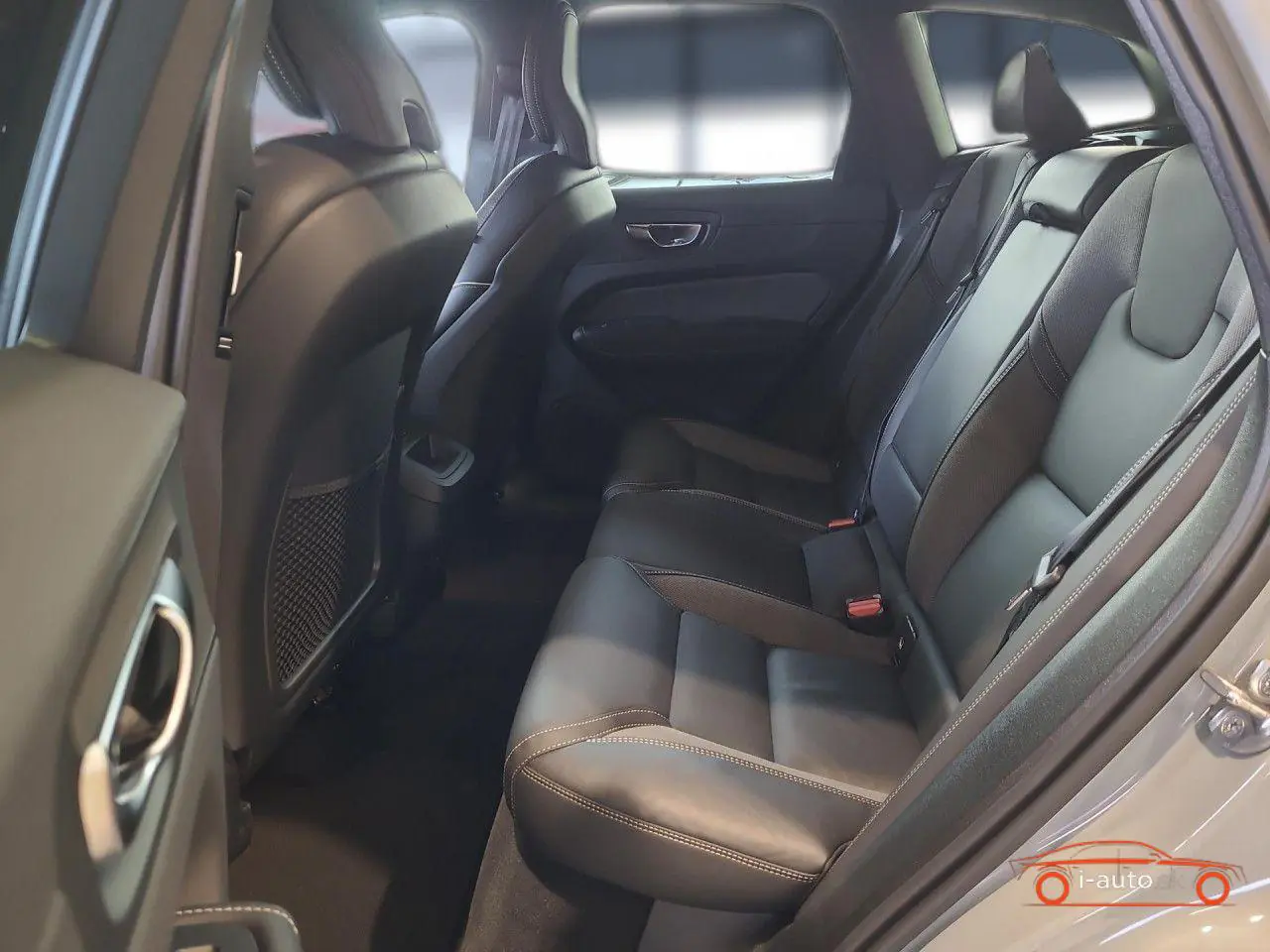 Volvo XC60 2025 na predaj – fotografia 9