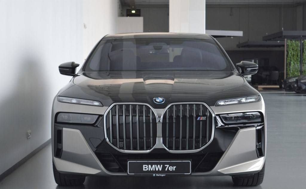 BMW M760 e xDrive