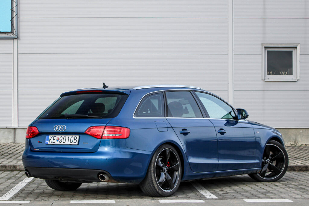 Audi A4 Avant