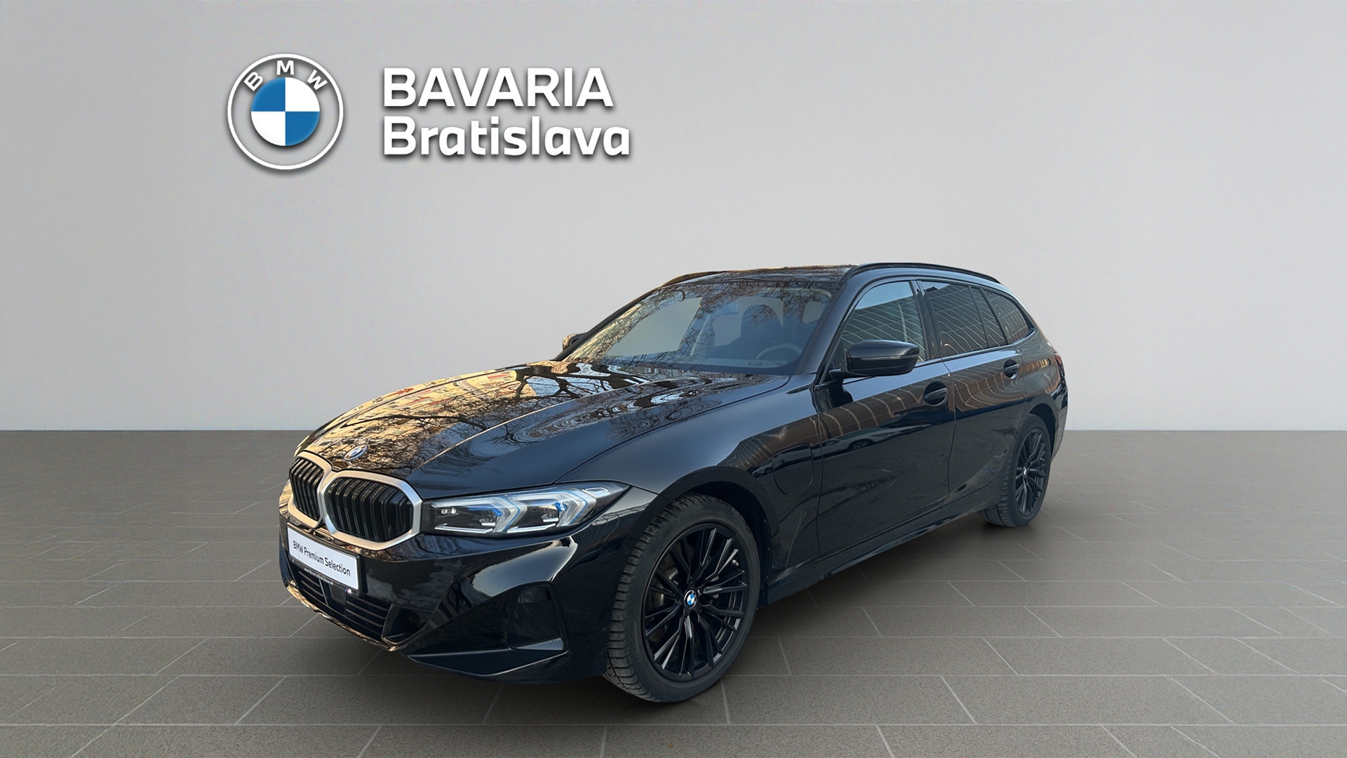 BMW 330e xDrive Touring