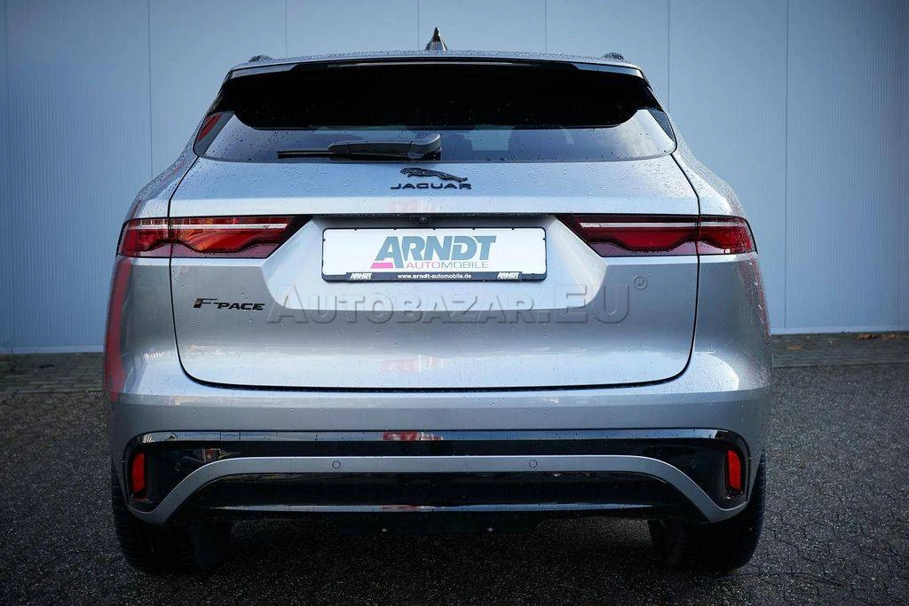 Jaguar F-Pace 2.0 I4 P250 R-Dynamic SE AWD A/T
