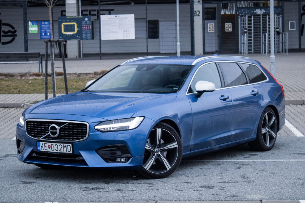 Volvo V90