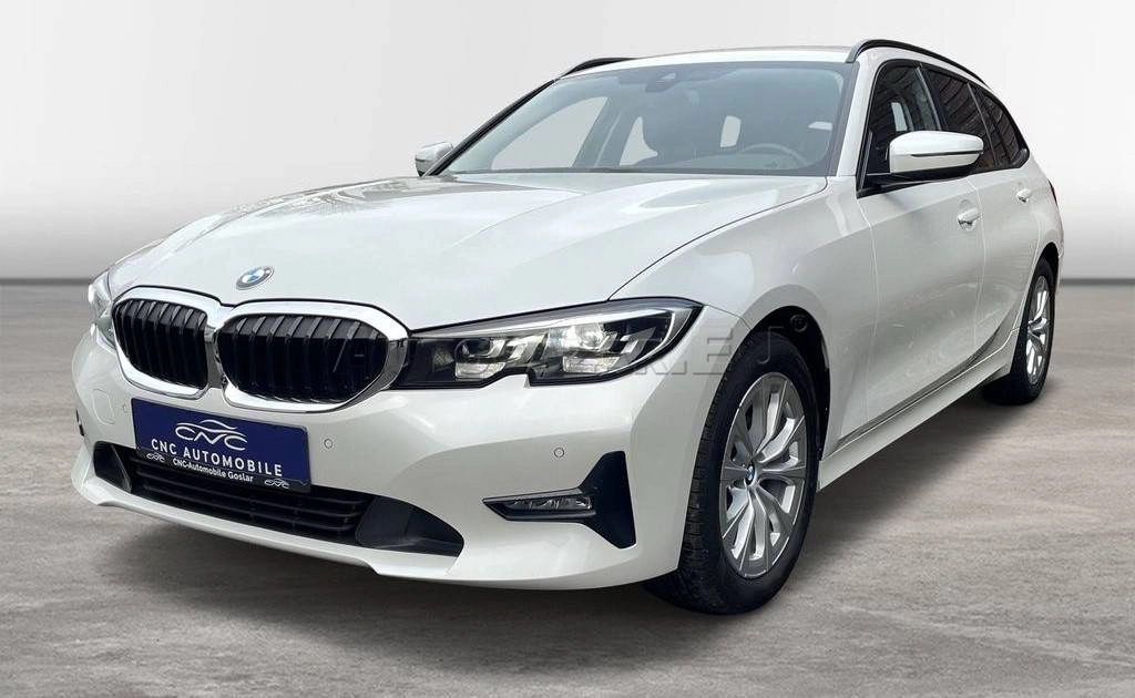 BMW Rad 3 Touring 320d mHEV  xDrive A/T
