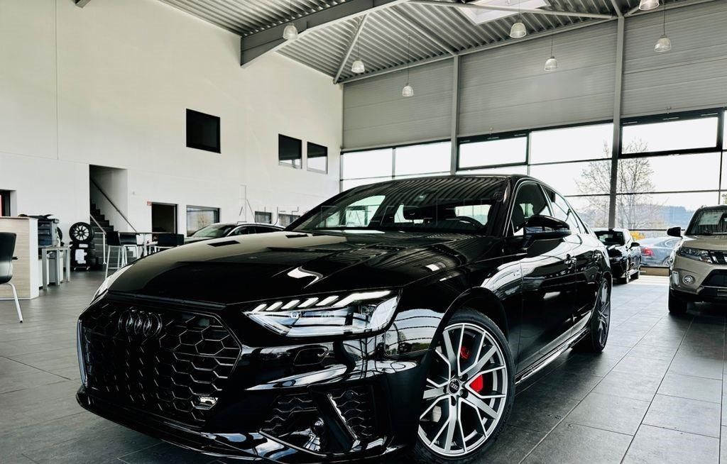 Audi A4 40 2.0 TFSI mHEV S line S tronic