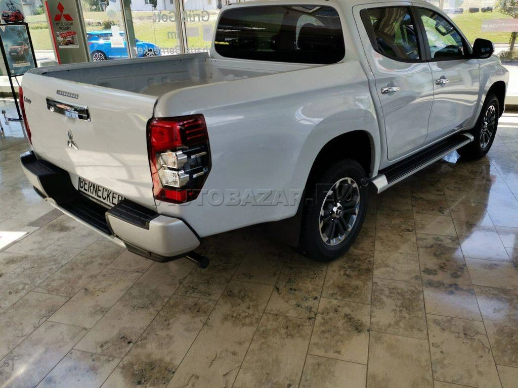 Mitsubishi L 200 L200 DC 4WD A/T