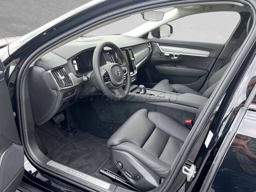 Volvo V90 CC Cross Country B4 AWD Plus