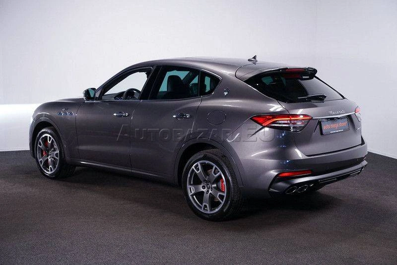 Maserati Levante MHEV GT A/T