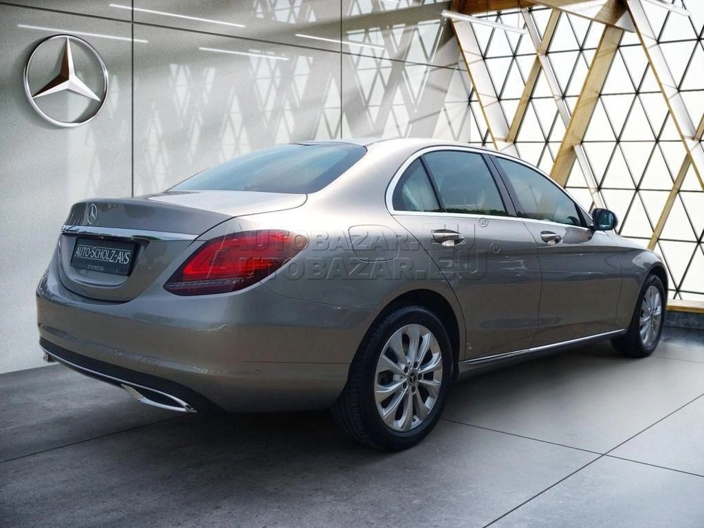 Mercedes C trieda 200 4MATIC A/T