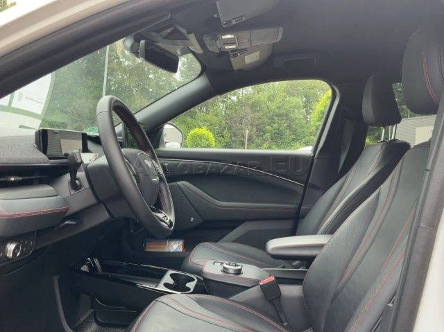 Ford Mustang Mach-E AWD