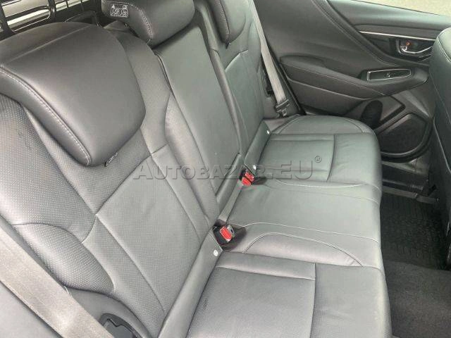 Subaru Outback 2.5i Platinum