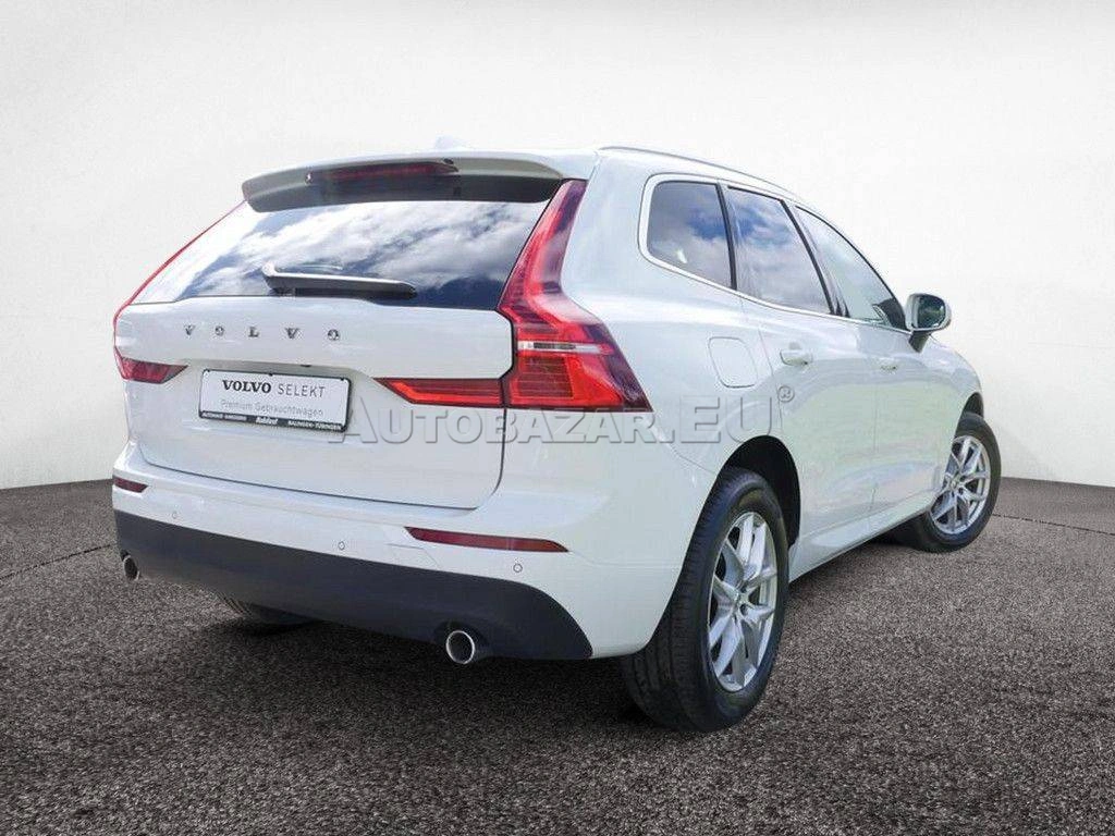 Volvo XC60 B4 Momentum Pro A/T