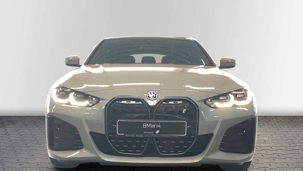 BMW i4 eDrive40