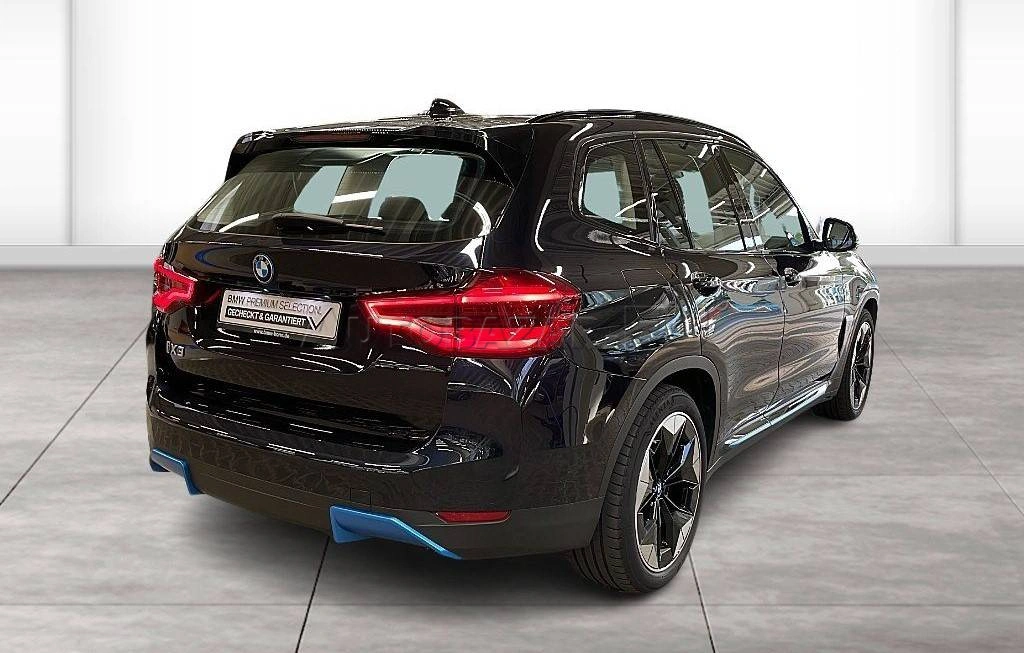 BMW iX3 A/T