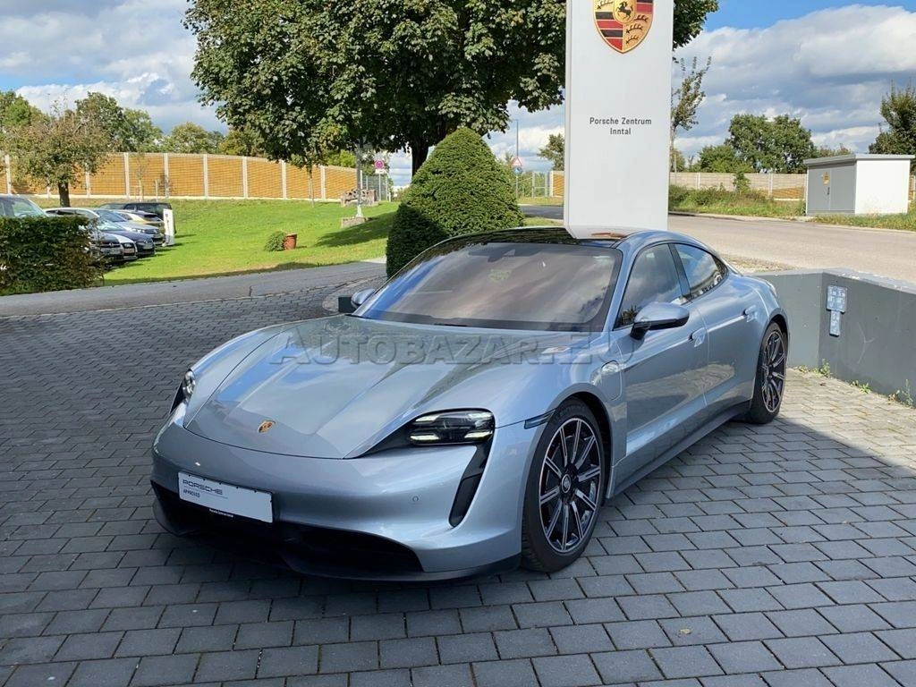 Porsche Taycan 4S