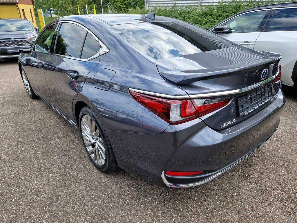 Lexus ES 300 h Luxury Line