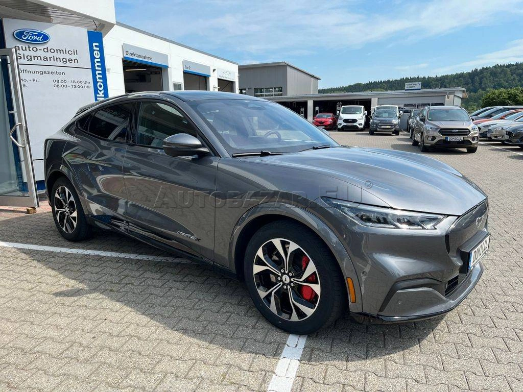 Ford Mustang Mach-E AWD