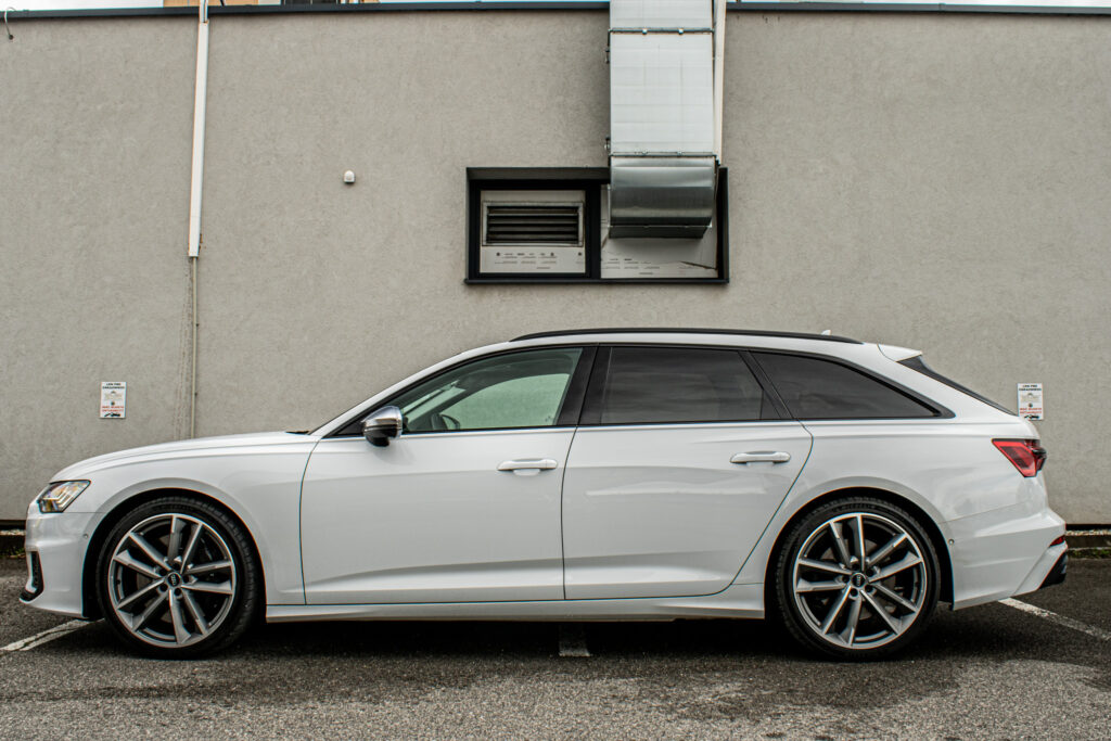 Audi S6 Avant