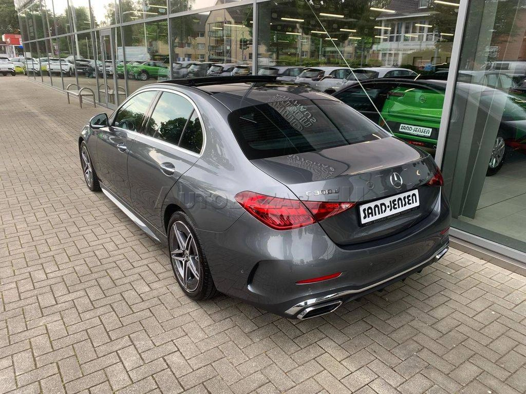 Mercedes-Benz C trieda Sedan 300 d mHEV A/T