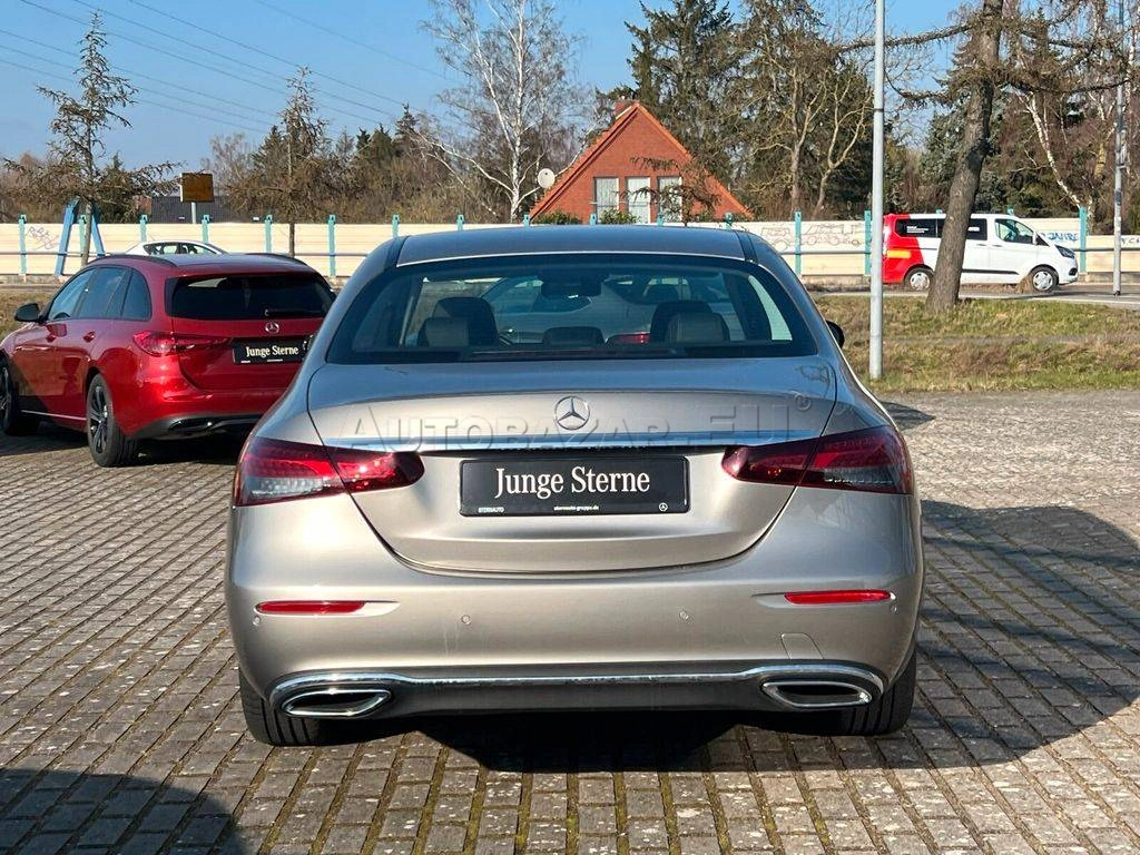 Mercedes-Benz E trieda Sedan 200 d A/T